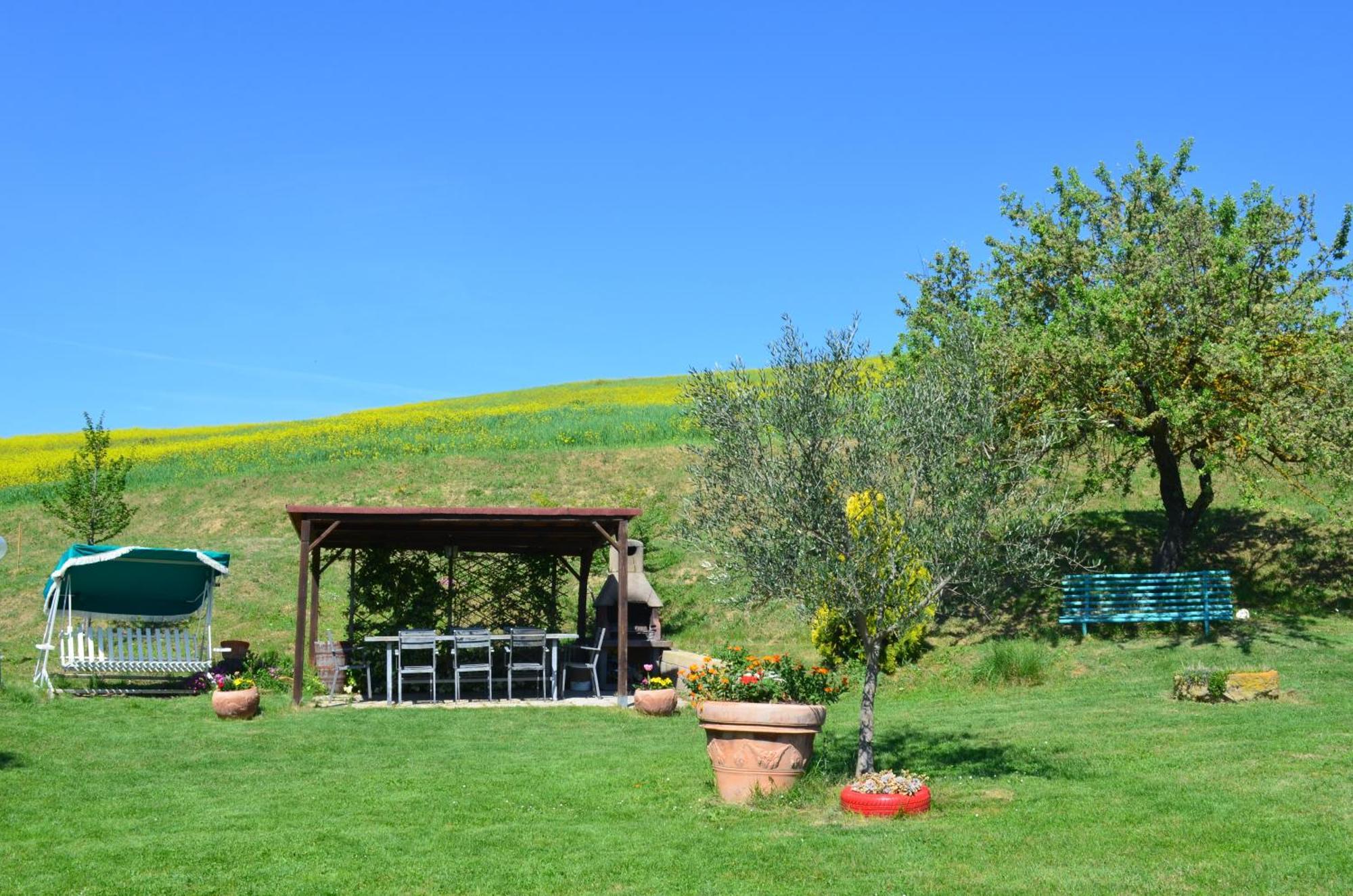 Agriturismo Poderino San Quirico d'Orcia Exterior photo
